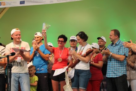 Wręczanie nagród uczestnikom Turnieju gier i zabaw